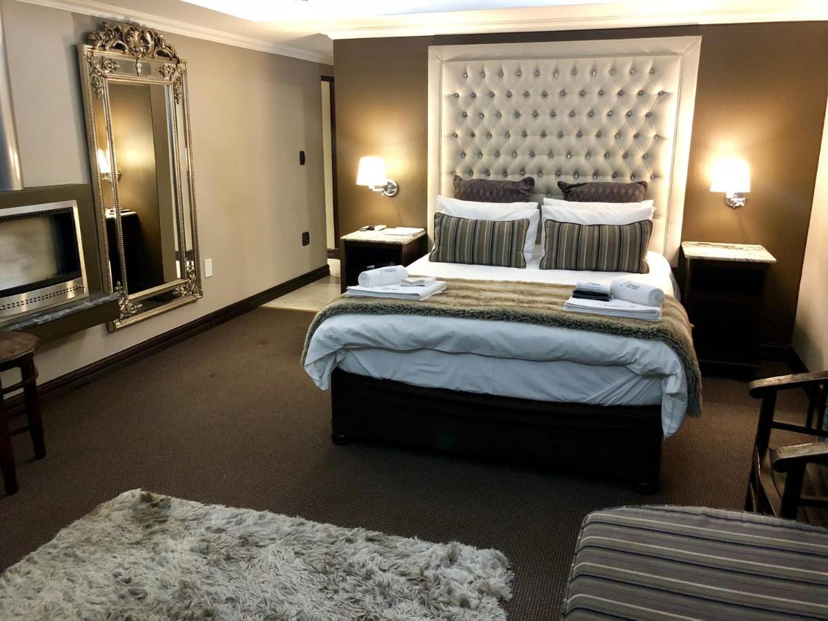 Kosmos Lodge Hartbeespoort Extérieur photo