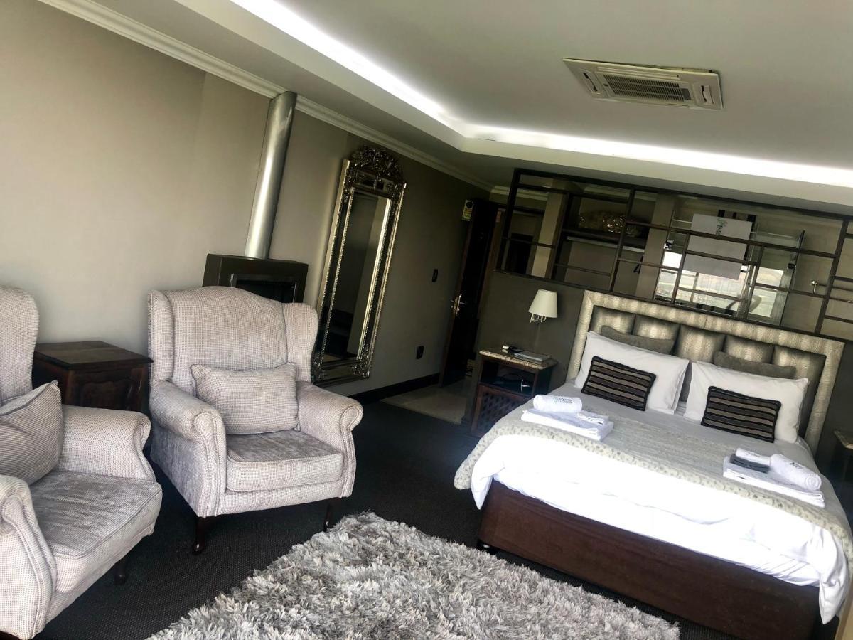 Kosmos Lodge Hartbeespoort Extérieur photo