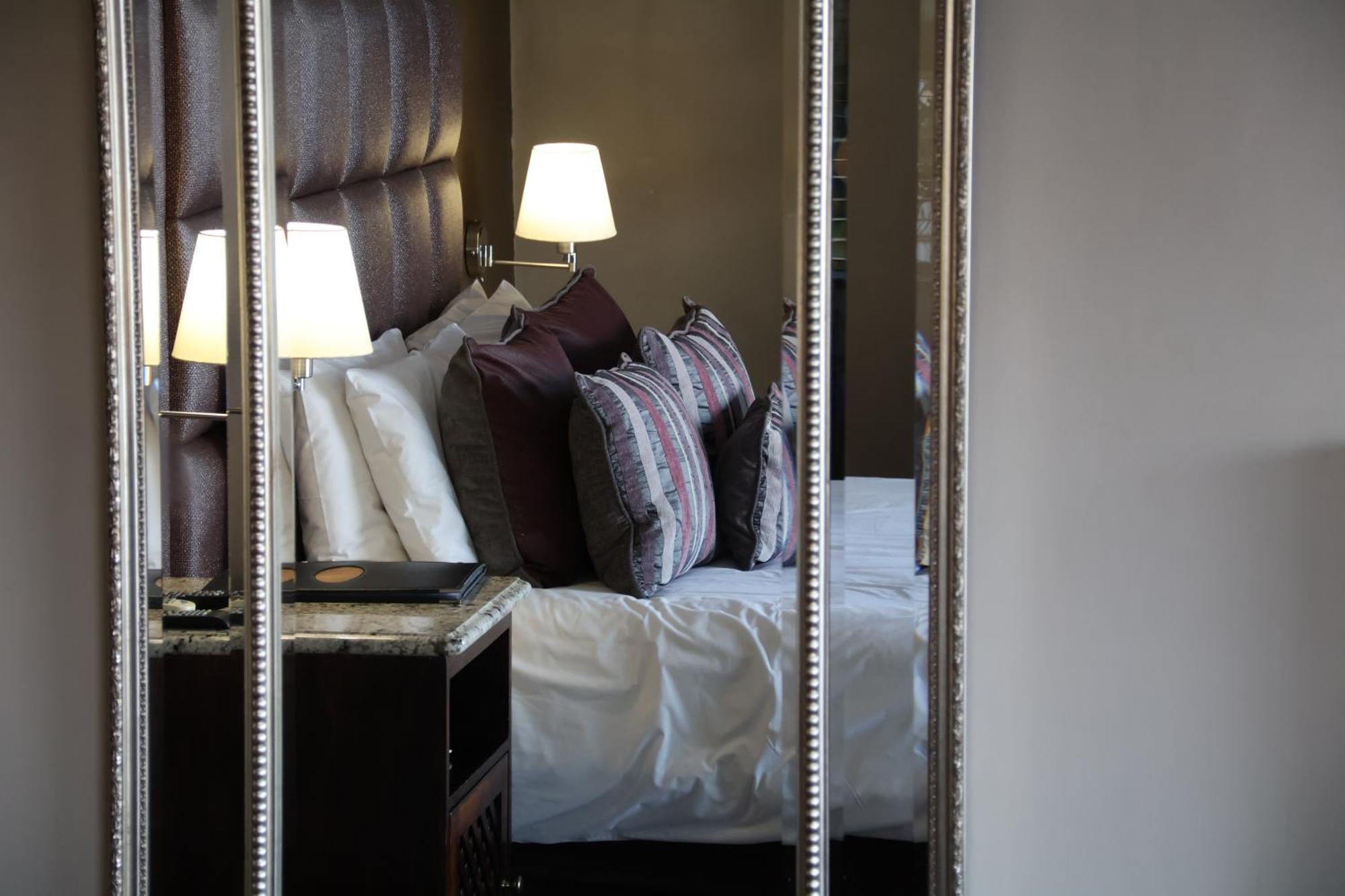Kosmos Lodge Hartbeespoort Extérieur photo